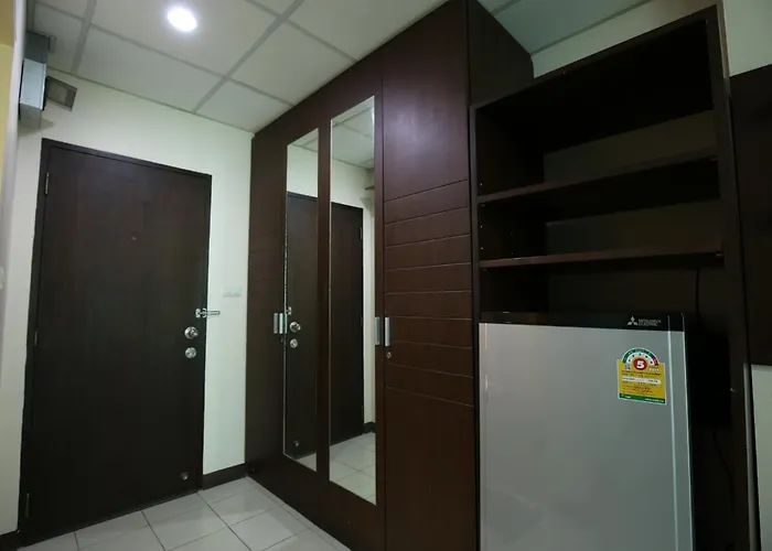 De Junction House Aparthotel 3*