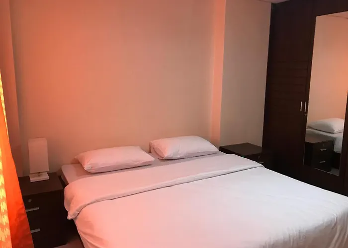 De Junction House 3*